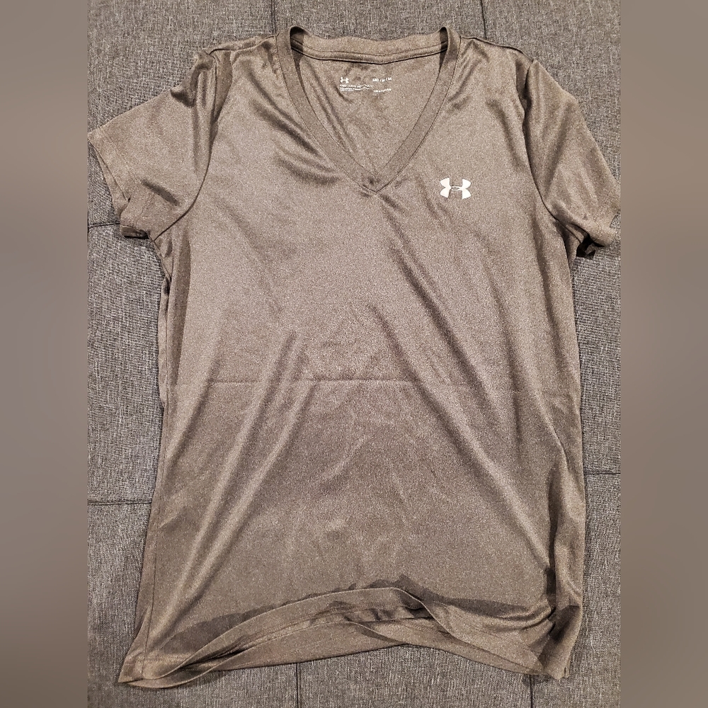 Under Armour short sleeve shirt